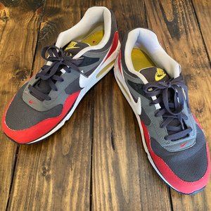 Nike Air Max - Size 11 1/2